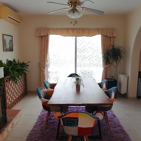 Katarina Villa *